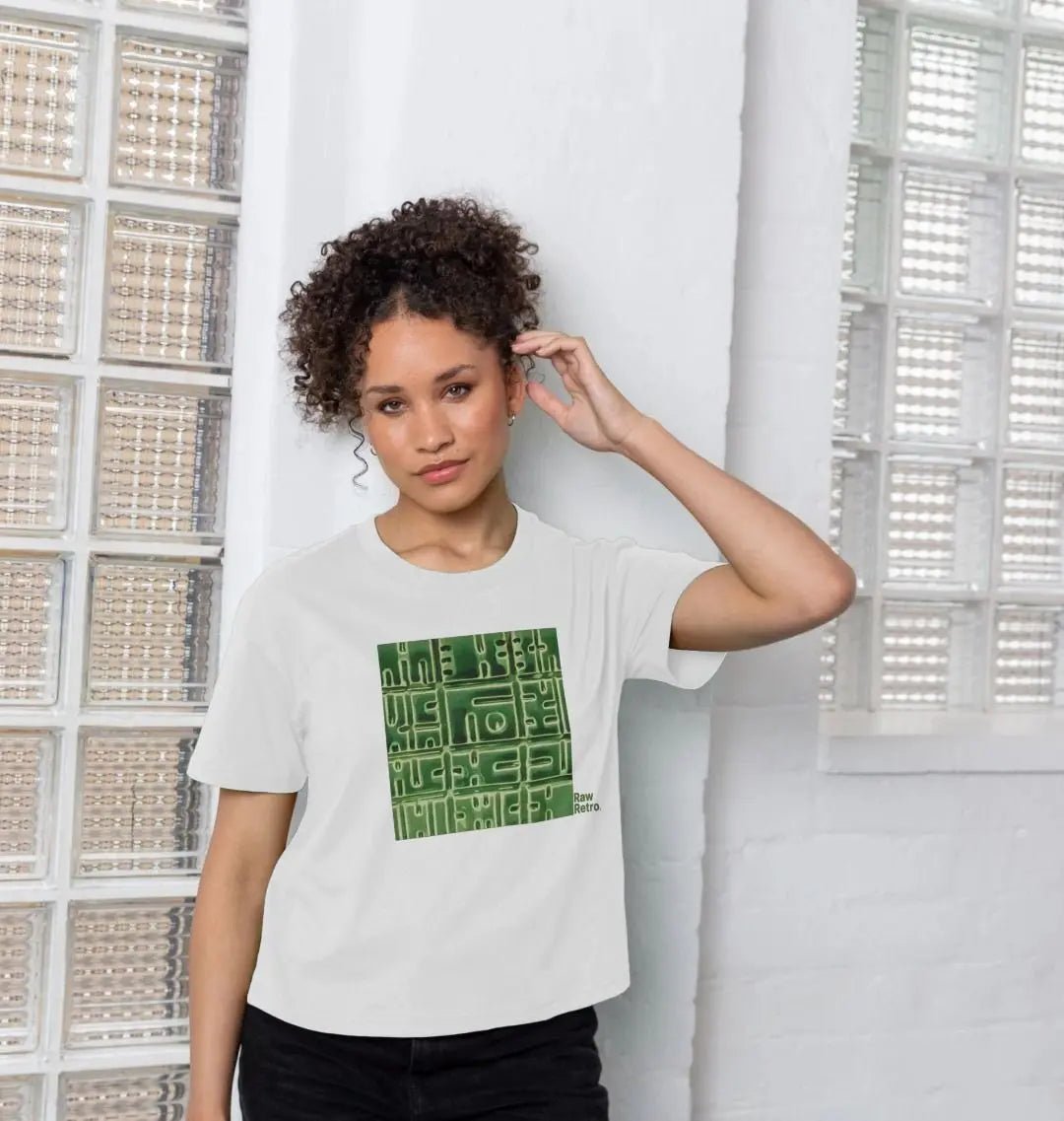 Unisex Retro Tee Helios Pottery Abstract Square Women's Boxy Fit - Raw Retro.