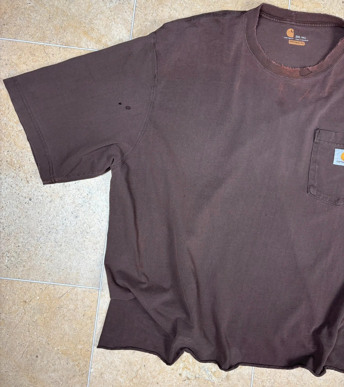 vintage cropped boxy carhartt t shirt - Raw Retro.