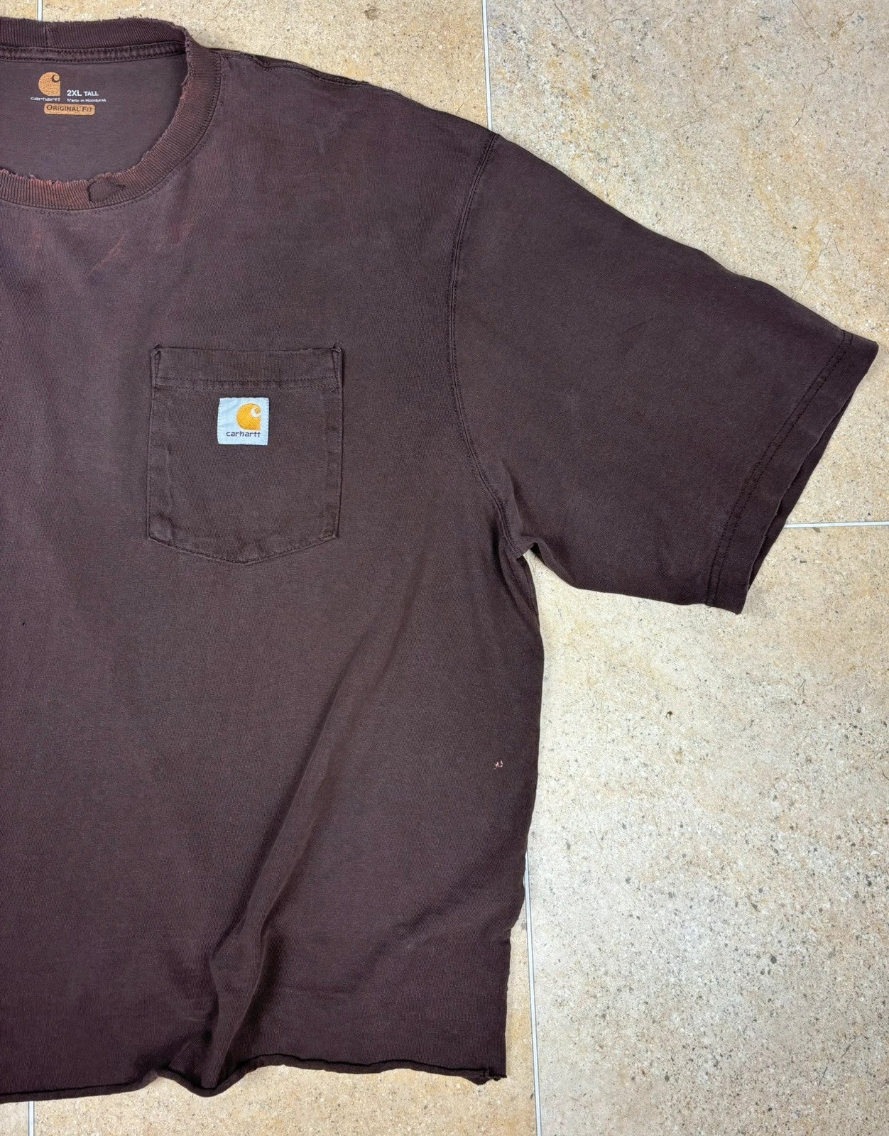 vintage cropped boxy carhartt t shirt - Raw Retro.